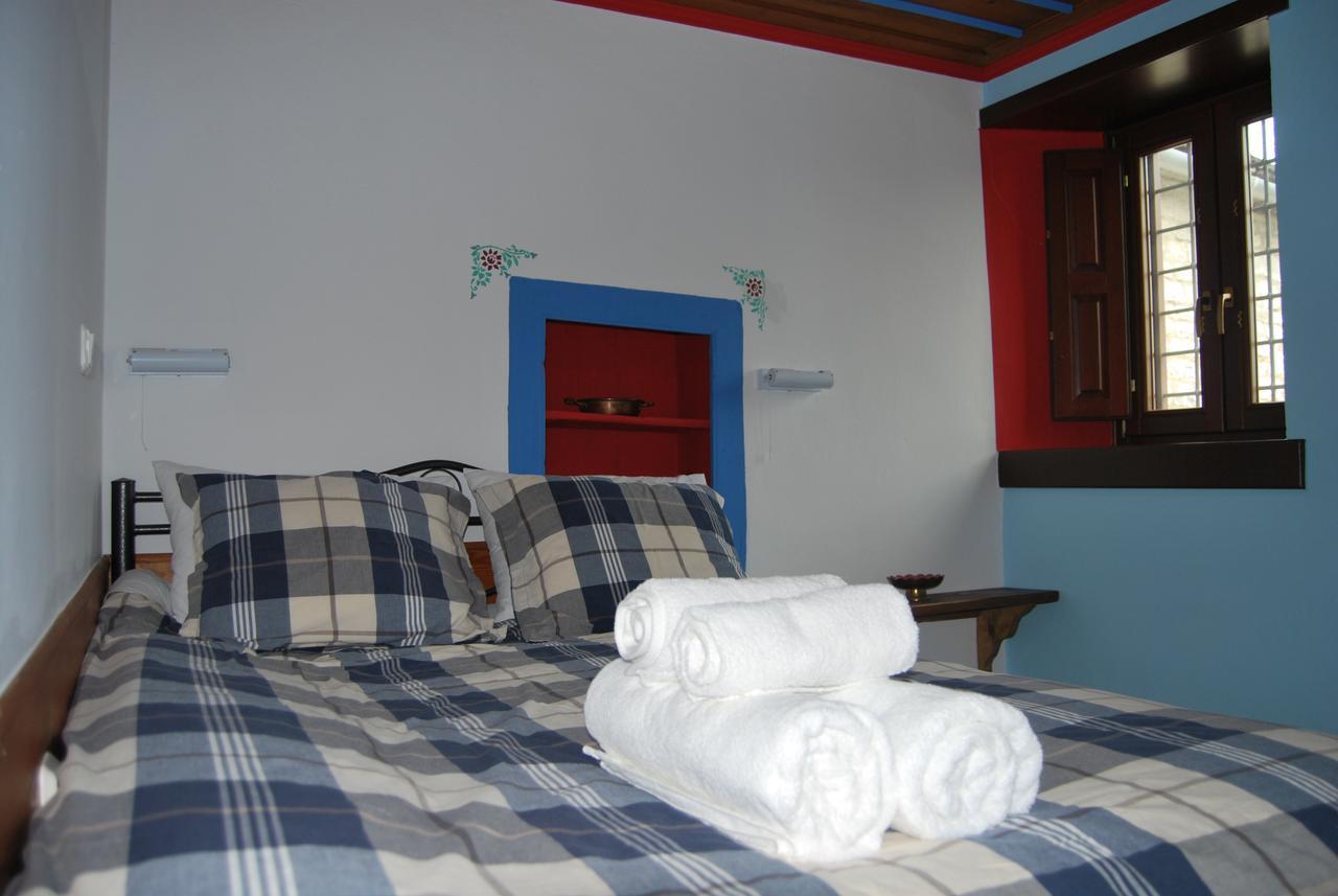 Tritoxo Guesthouse Koukkoúlion Exteriör bild