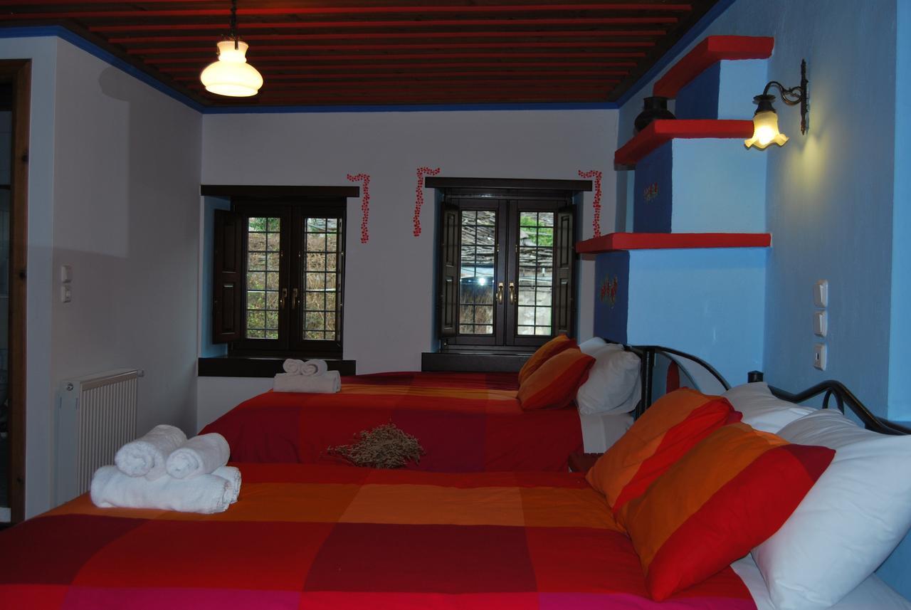 Tritoxo Guesthouse Koukkoúlion Exteriör bild