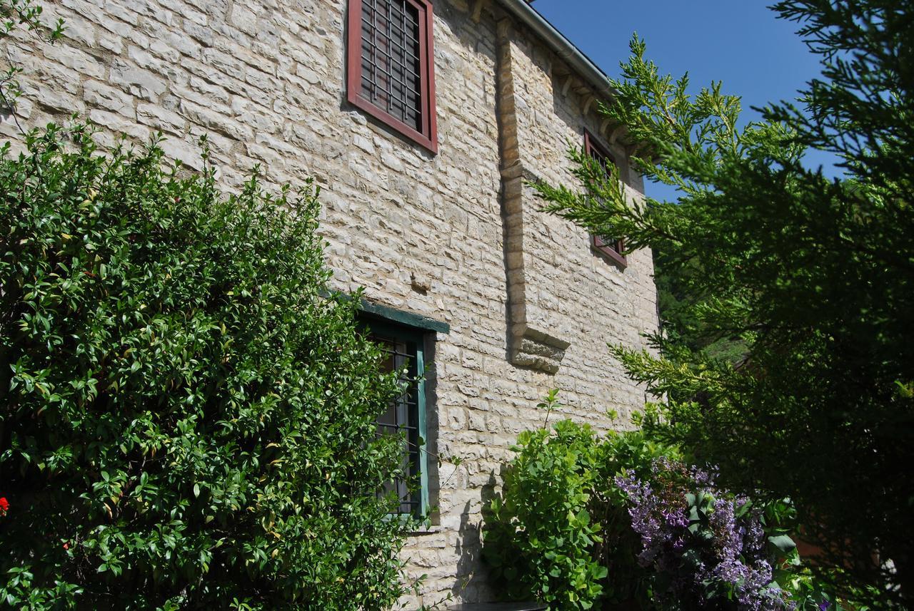 Tritoxo Guesthouse Koukkoúlion Exteriör bild